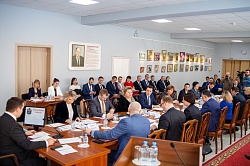 Депутаты Новгородской областной Думы приняли участие в заседании регионального правительства