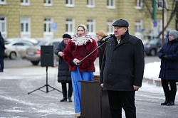 Илья Костусенко поздравил новгородских полицейских с возвращением из служебной командировки