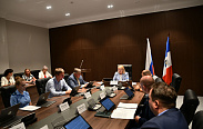 Заседания четырех профильных парламентских комитетов