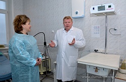 Председатель областной Думы обсудила вопросы демографии вместе с главным врачом областного родильного дома