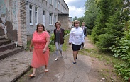 Председатель областной Думы посетила дошкольные учреждения Маловишерского района