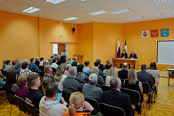 Вопросы развития Парфинского района Юрий Бобрышев обсудил с местными жителями