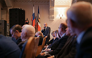 Руководители фракций задали вопросы губернатору в ходе его отчета на заседании Новгородской областной Думы