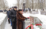 Жители Новгородской области почтили память воинов-интернационалистов