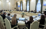Илья Приходько принял участие в обсуждении перспектив развития молодежного парламентаризма