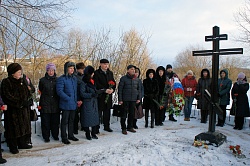 Депутат Андрей Ломанов принял участие в памятных мероприятиях в Северном микрорайоне