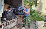 Из очередной поездки в зону специальной военной операции с гуманитарной миссией вернулся Сергей Тихомиров