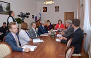 Председатель областной Думы провела совещание по вопросам поддержки молодых семей