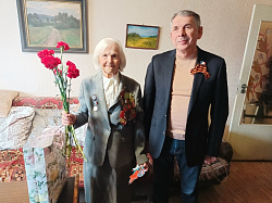 В преддверии 80-ой годовщины Победы депутаты принимают участие в памятных мероприятиях и поздравляют ветеранов