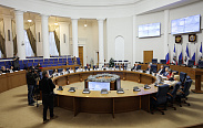 В преддверии праздников региональный парламент посетили юные жители Новгородской области