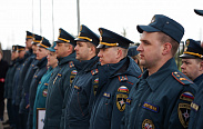 Илья Костусенко поздравил новгородских спасателей с Днём пожарной охраны