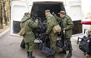Юрий Бобрышев посетил воинскую часть, где проходят подготовку мобилизованные жители Новгородской области