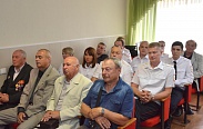 Сотрудники новгородской Госавтоинспекции отмечают профессиональный праздник
