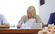 Новгородская областная Дума и Новгородская областная Федерация профсоюзов обсудили меры поддержки медработников и работников лесного хозяйства