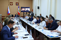 На заседании правительства обсудили социально-экономическое развитие Старорусского района