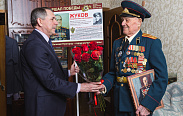 Николай Верига поздравил 98-летнего фронтовика, участника парада в честь Дня Победы в Москве