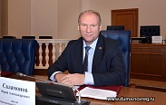 Юрий Саламонов вручил областную награду боровичскому общественнику