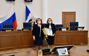 Елена Писарева поздравила сотрудников Новгородского радиотелецентра
