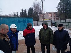 Депутаты областной Думы следят за строительством социально значимых объектов