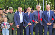 В Боровичах торжественно открыли обновлённый мемориал, посвящённый участникам локальных войн и специальной военной операции