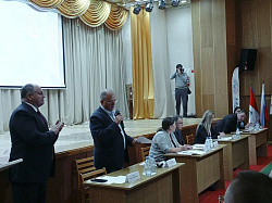 Владимир Королёв принял участие во встрече с жителями Валдая в рамках «Социального маршрута» Владимир Королёв принял участие во встрече с жителями Валдая в рамках «Социального маршрута»