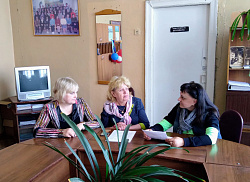 Ольга Борисова провела рабочую встречу с директором старорусской школы