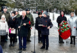 В годовщину освобождения Новгорода жители Западного района почтили память воинов Великой Отечественной войны