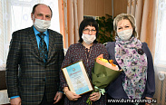 Елена Писарева поблагодарила главу Кончанско-Суворовского сельского поселения за плодотворную работу с жителями в рамках реализации их инициатив 