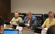 Заседания четырех профильных парламентских комитетов