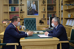 Андрей Никитин и Юрий Бобрышев обсудили вопросы взаимодействия исполнительной и законодательной власти региона
