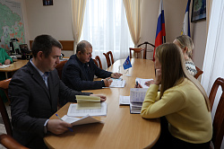 Владимир Королев провёл рабочую встречу с представителями регионального министерства транспорта и дорожного хозяйства, а также Новгородавтодора
