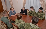 В День Конституции курсанты ВПК «Русичи» встретились с председателем Новгородской областной Думы