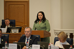 На прошедшем заседании областной Думы депутаты заслушали доклад Уполномоченного по правам ребёнка в Новгородской области
