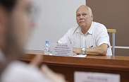 Новгородская областная Дума и Новгородская областная Федерация профсоюзов обсудили меры поддержки медработников и работников лесного хозяйства