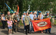 Сегодня в сквере Мужества в Великом Новгороде состоялся митинг, посвящённый Дню Воздушно-десантных войск