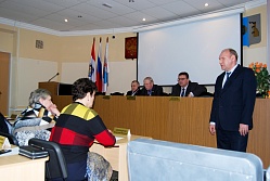 Депутат Юрий Саламонов принял участие в заседании Думы Боровичского района